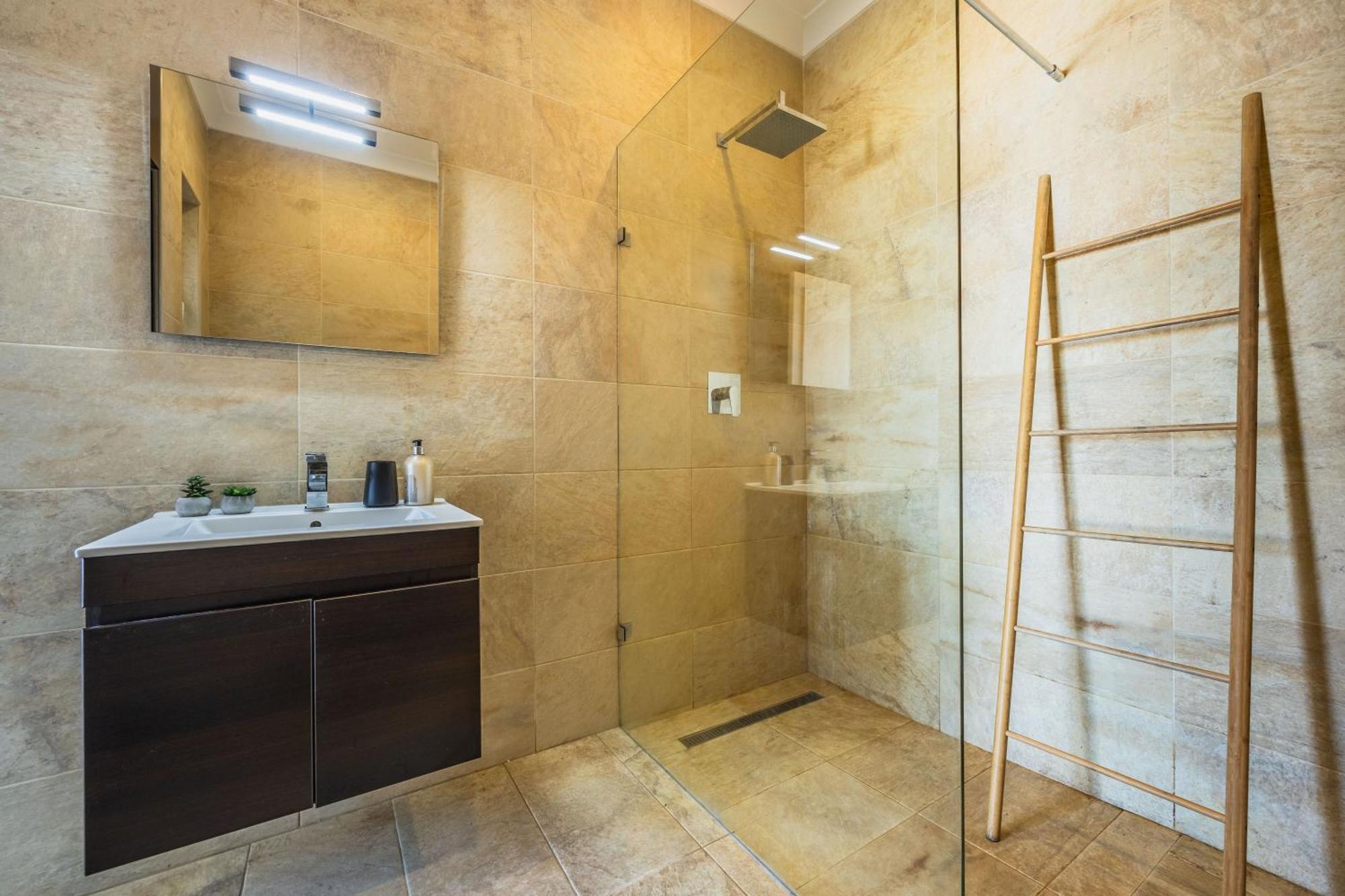 Appartement Stunning - Seaview Penthouse 3-Bed + Parking à Sliema Extérieur photo